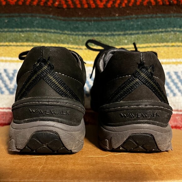 CLARKS Women's Black Wave Walk Lace Up Waterproof Walking Hiking Sneaker - Sz 10 - Picture 8 of 8